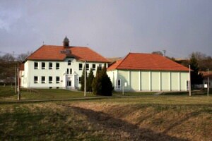 Škola - Nesovice